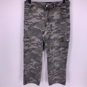 High Rise Wide Leg Camo Pants Size Medium